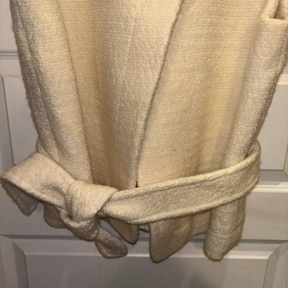 Sezane Cream Textured Sebastine Jacket Button Vest Top With Belt Tie Size 40 - Picture 7 of 10